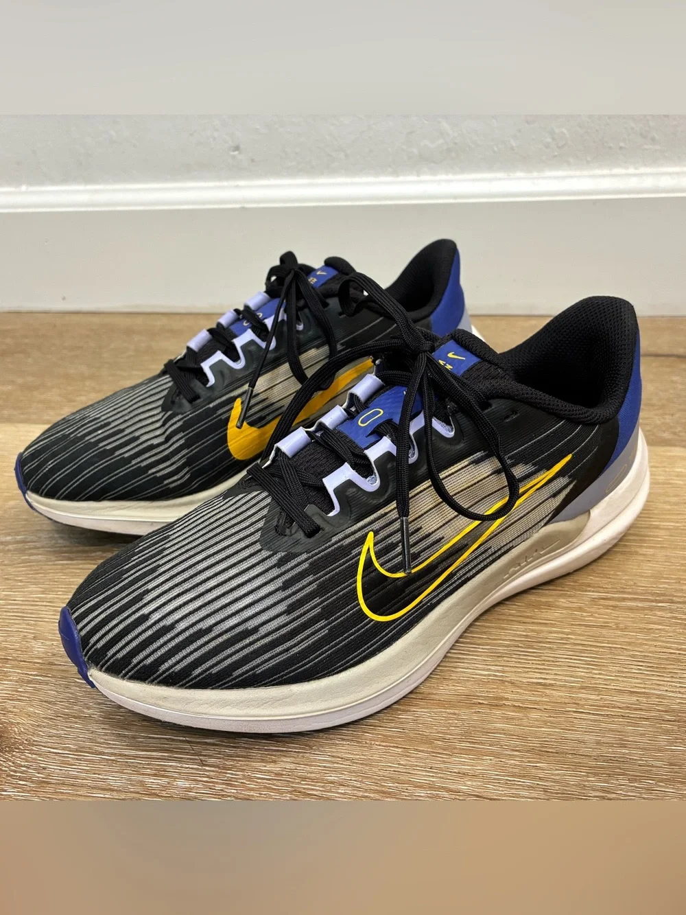 Nike Air Winflo 9 running shoes in the 'Black Lapis Yellow' Women’s US 8 EU 39